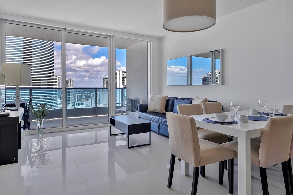 200 Biscayne Boulevard Way - Photo 5