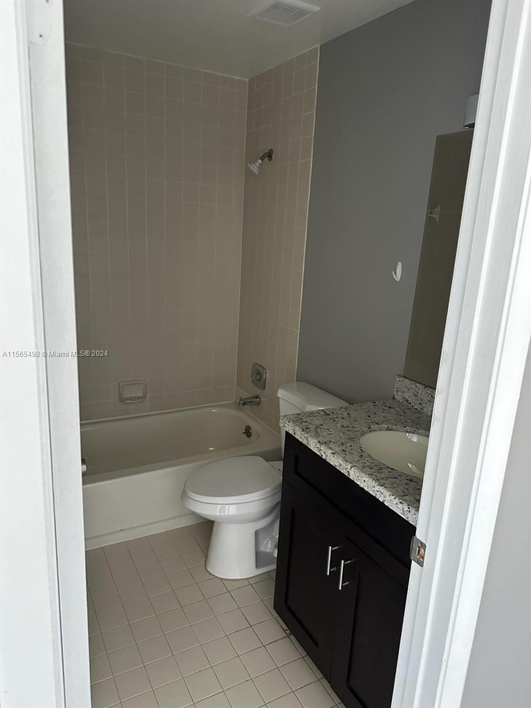 5200 Nw 31st Ave - Photo 10