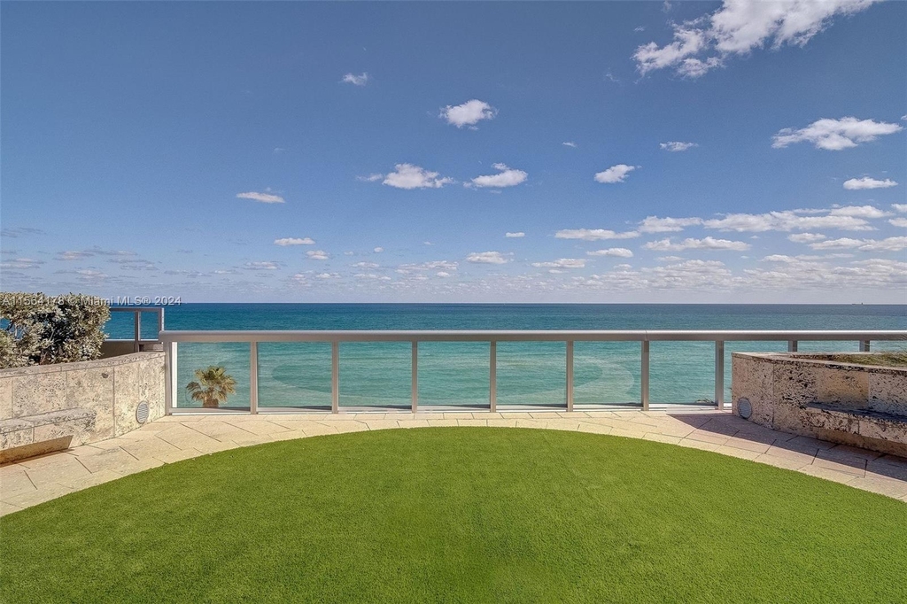 6799 Collins Ave - Photo 10