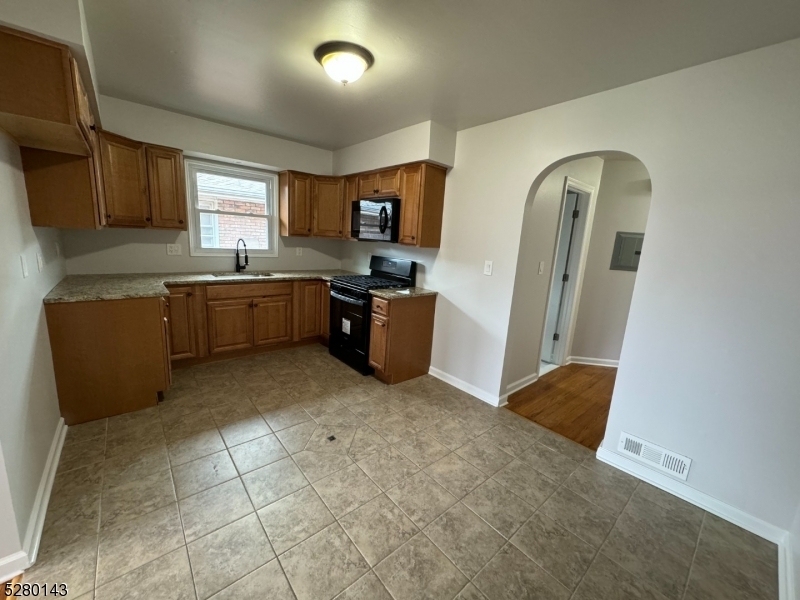 315 W Price St - Photo 8