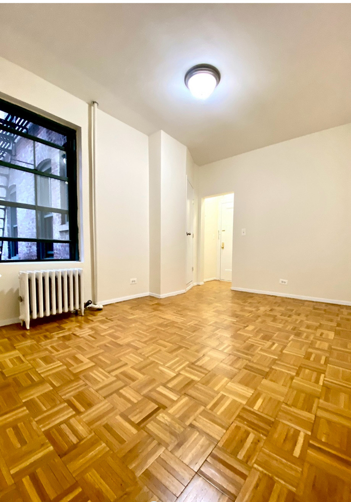 514 East 79th Street - Photo 1