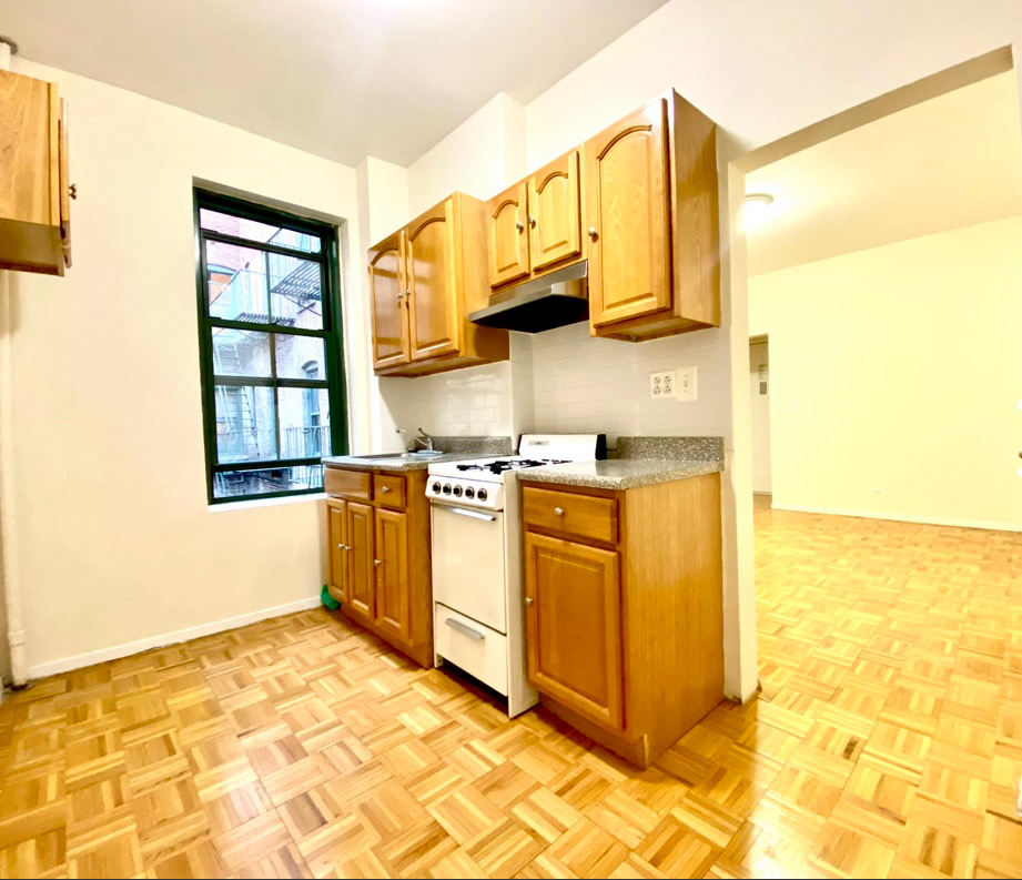 514 East 79th Street - Photo 2