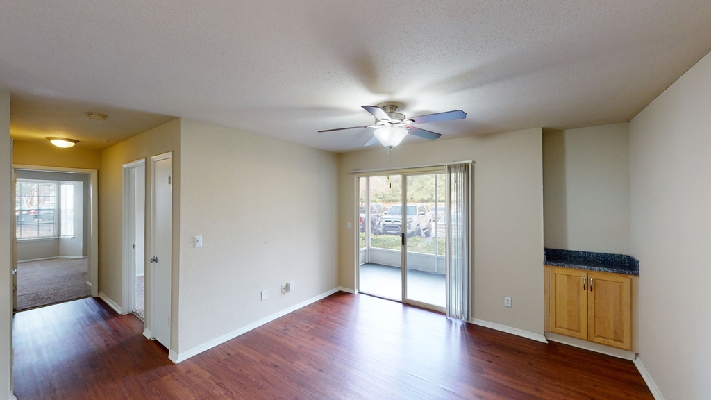 595 Lotus Landing Boulevard - Photo 2