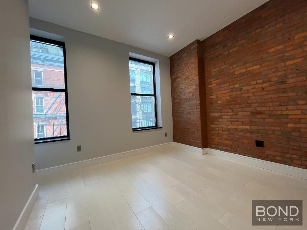 204 East 13th Street - Photo 13