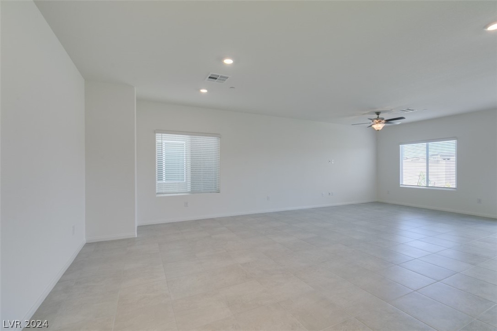 4498 Merlot Hills Avenue - Photo 5