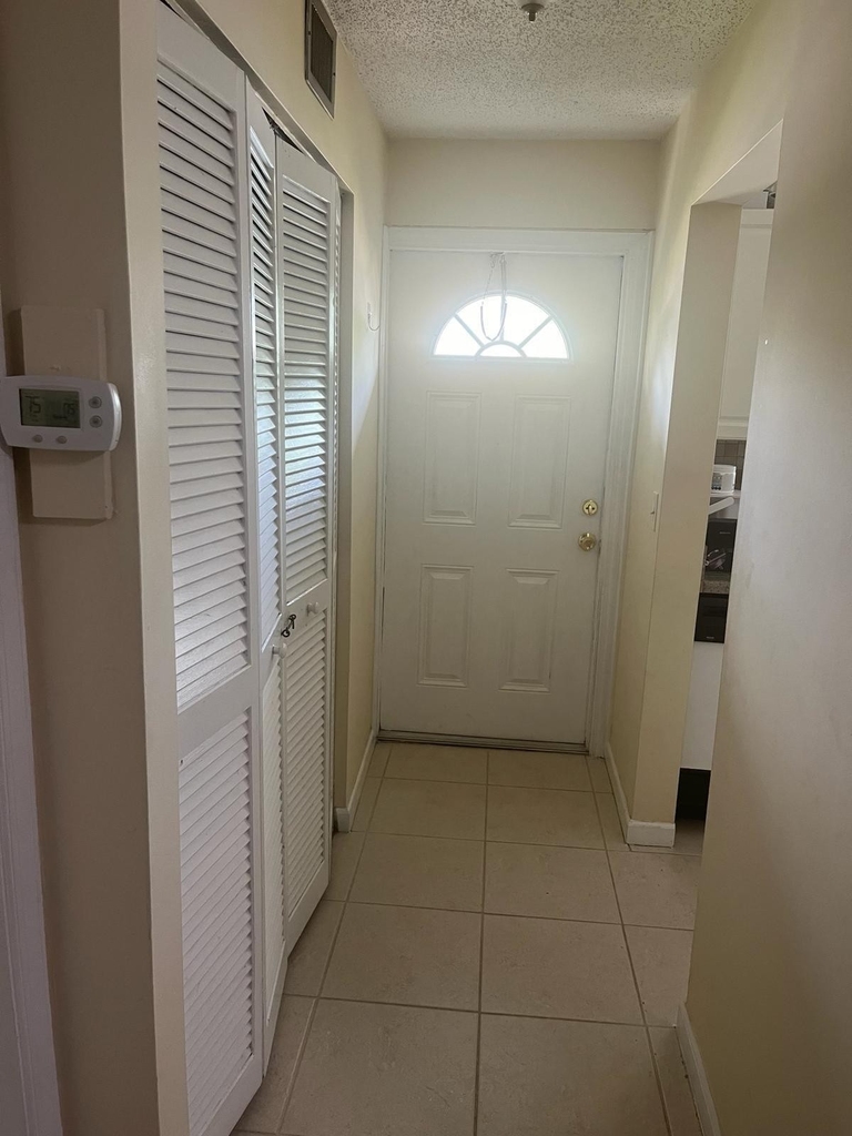 9915 Sandalfoot Boulevard - Photo 2