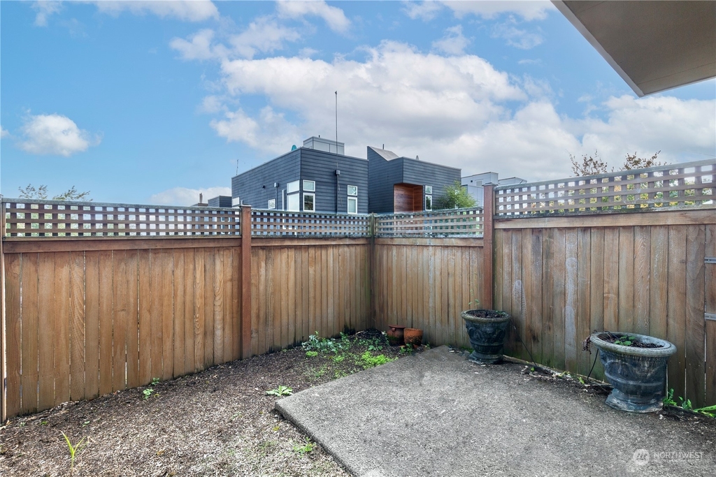 1420 18th Ave - Photo 24