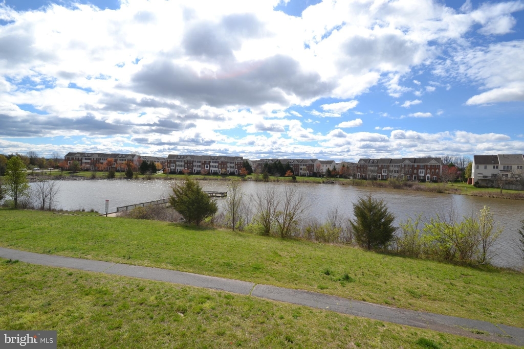 42757 Locklear Terrace - Photo 17