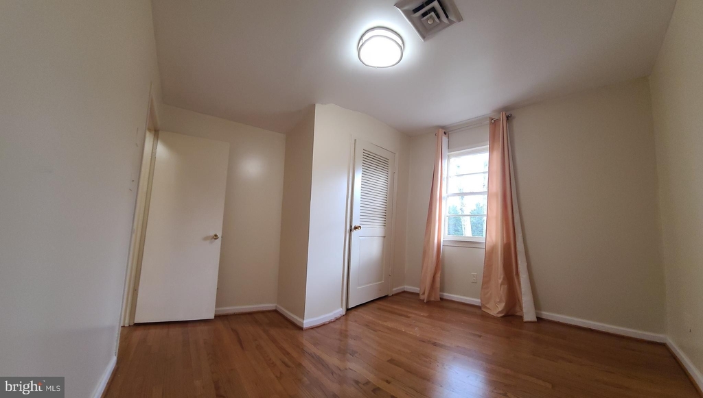 6460 Windham Avenue - Photo 21