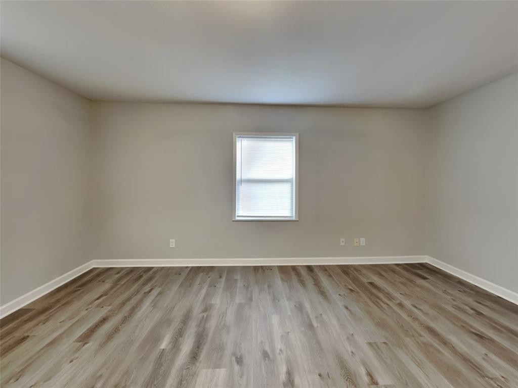 5800 Aton Avenue - Photo 2