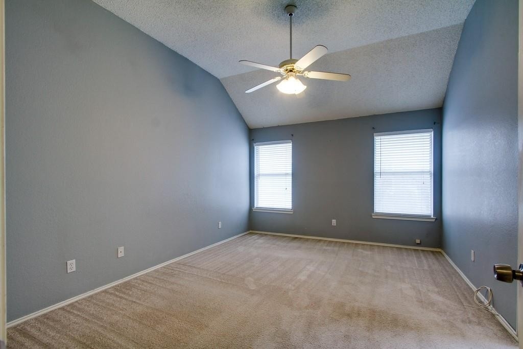 2104 Regency Drive - Photo 16