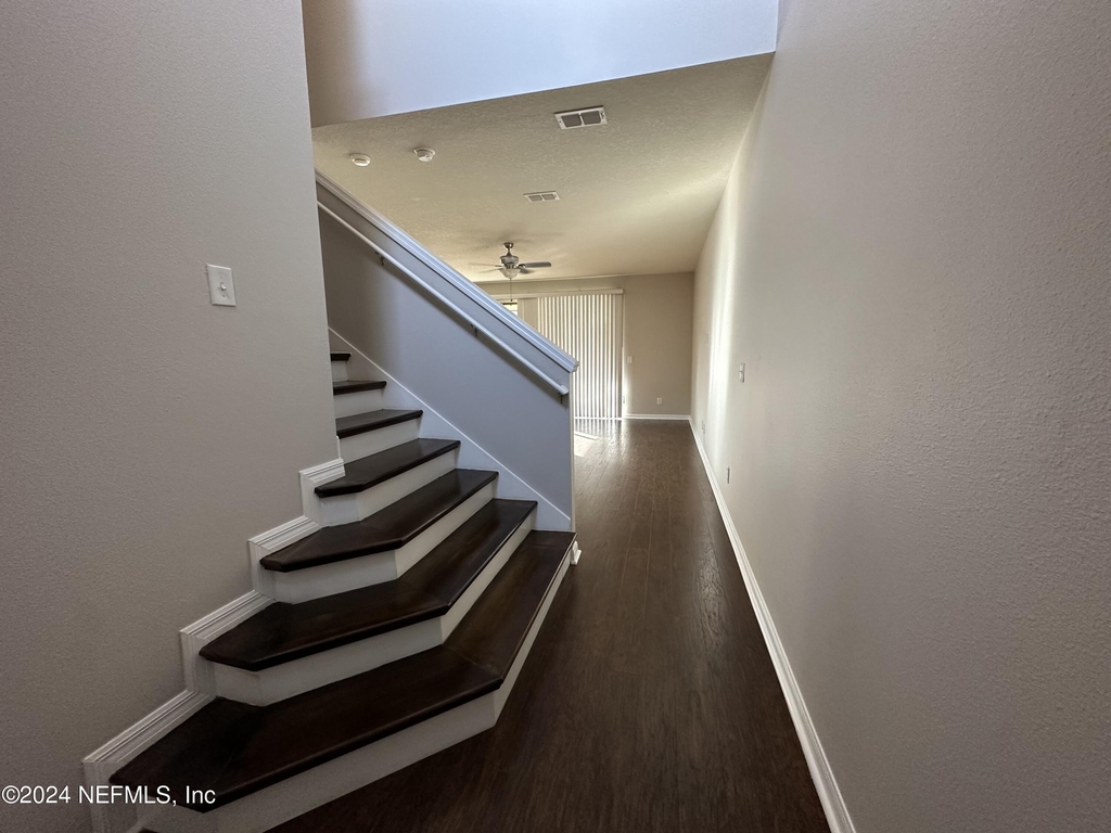 7004 Peppercorn Court - Photo 14