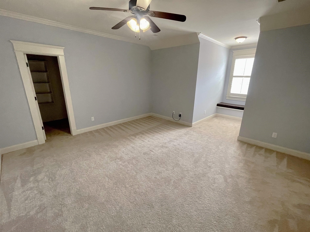 1820 Enclave Hollow - Photo 18