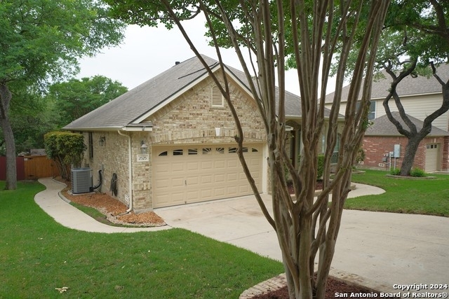 2525 Hemingway Trail - Photo 2