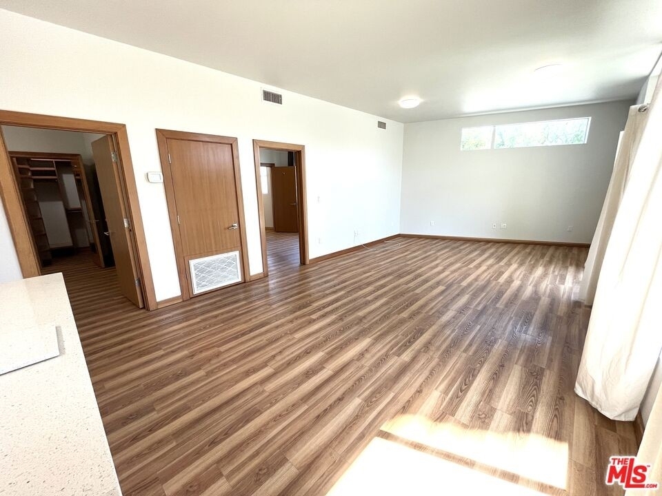 501 N San Vicente Blvd - Photo 23