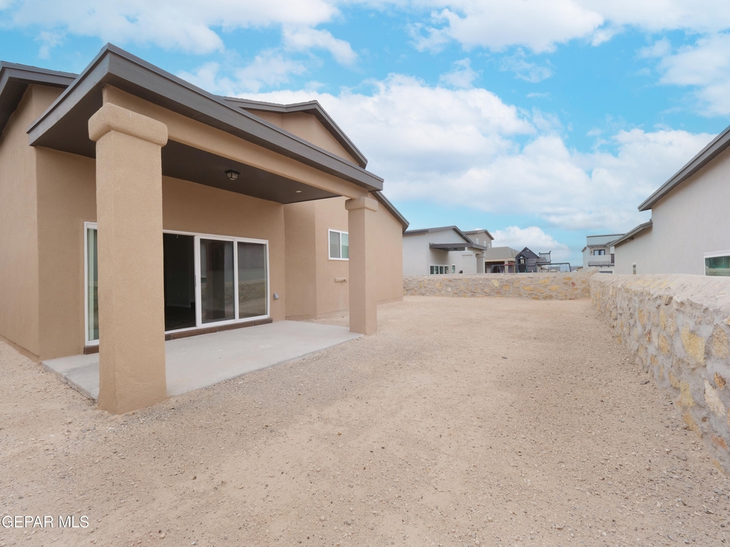 13665 Baja Vista Court - Photo 18