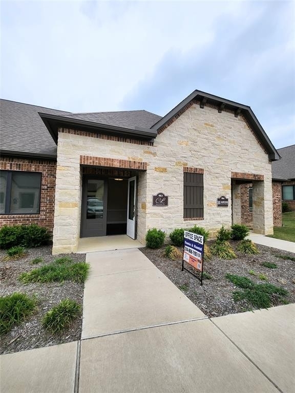 4425 Plano Parkway - Photo 2