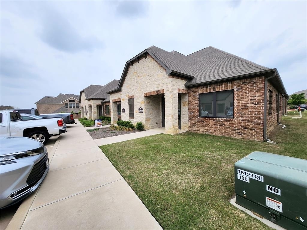 4425 Plano Parkway - Photo 20