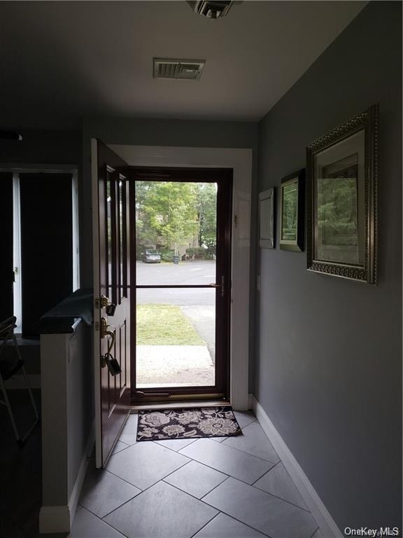 22 Lakeview Court - Photo 1