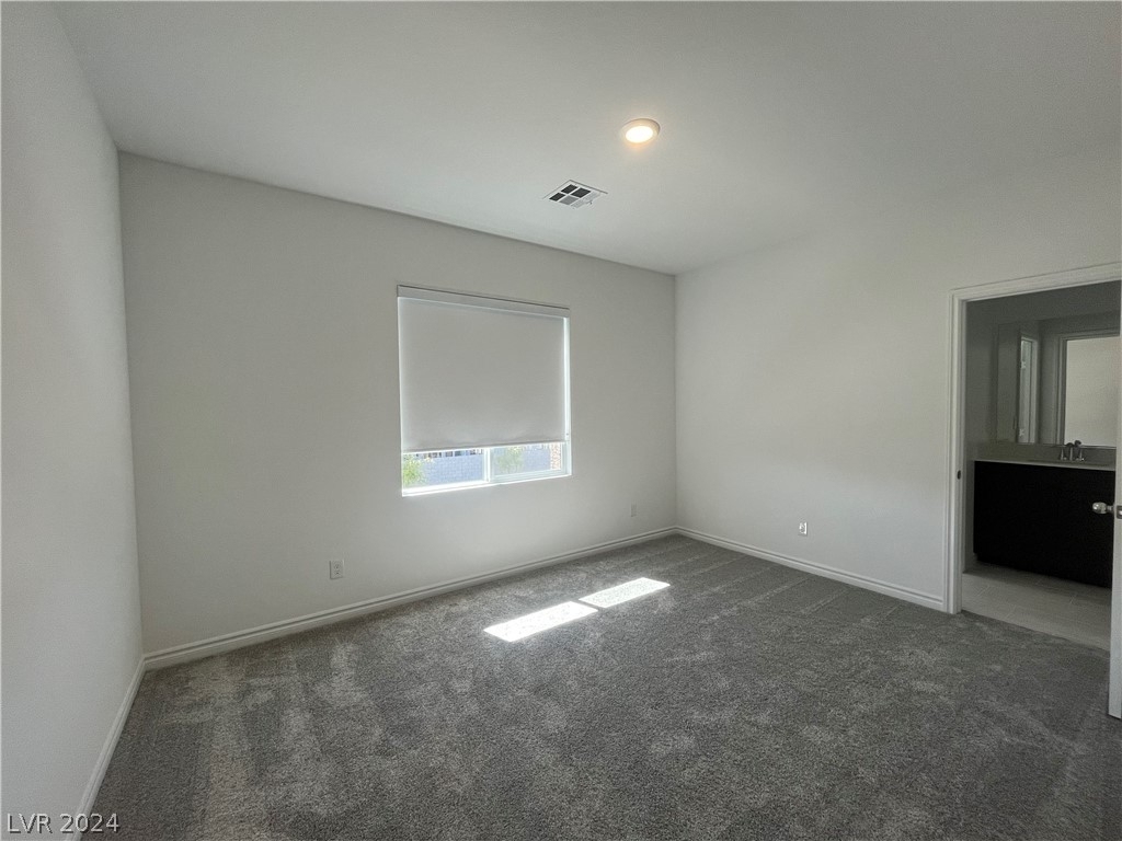 4450 Peressini Street - Photo 38