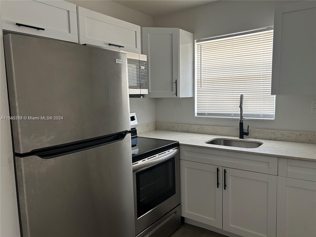 904 Sw 10th - Photo 6