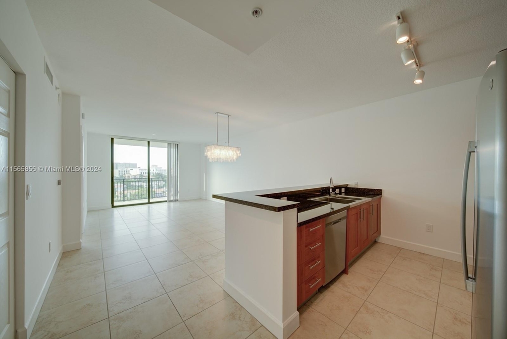 1300 Ponce De Leon Blvd - Photo 3