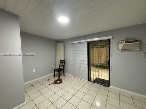 2275 W 52nd St - Photo 5