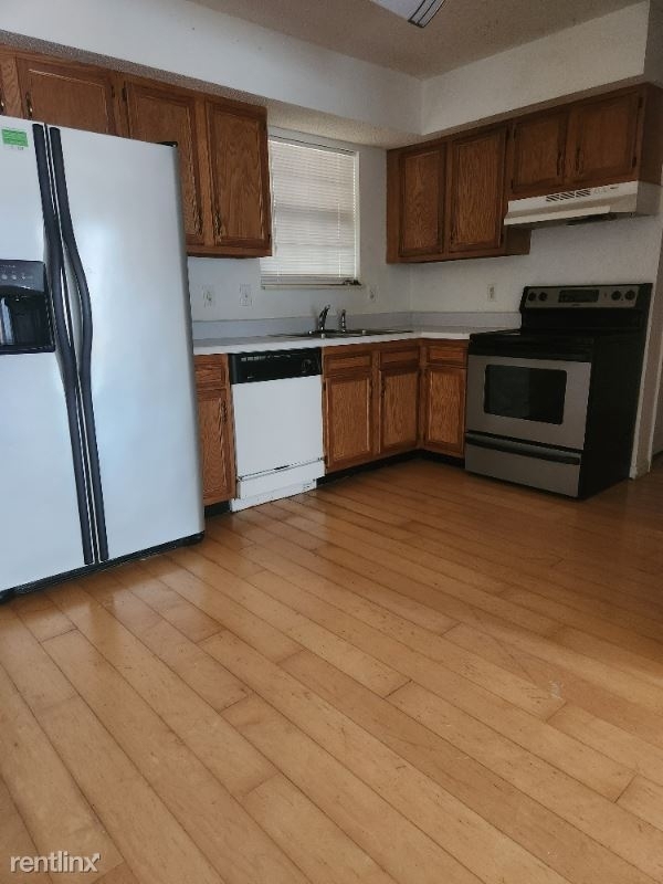 5904 Oak Rd - Photo 1