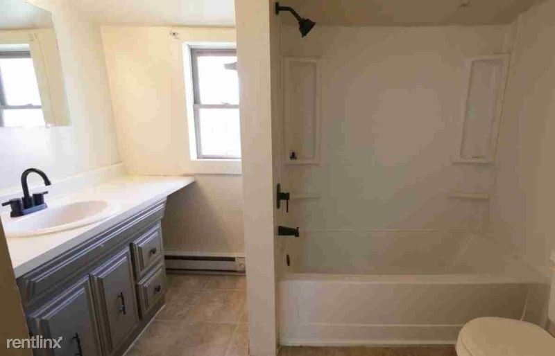 243-247 N. Allegheny Street 243 - Photo 3