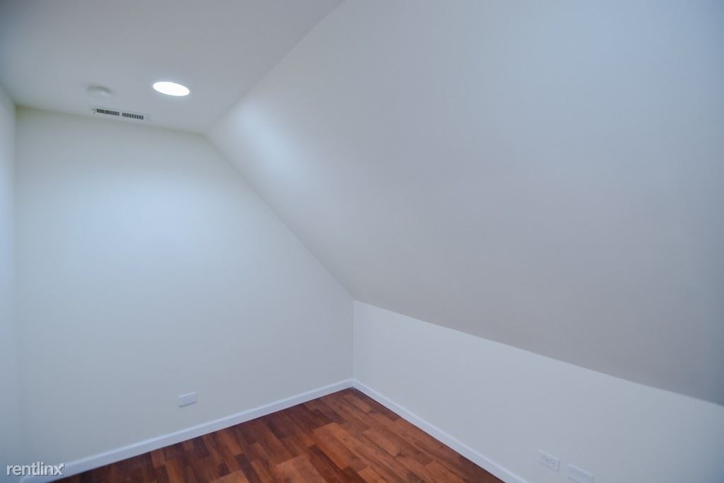 3123 N. Kimball, Unit 6 - Photo 11