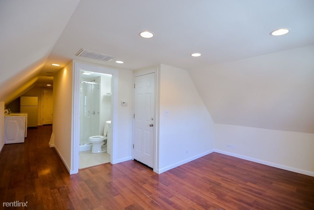 3123 N. Kimball, Unit 6 - Photo 5