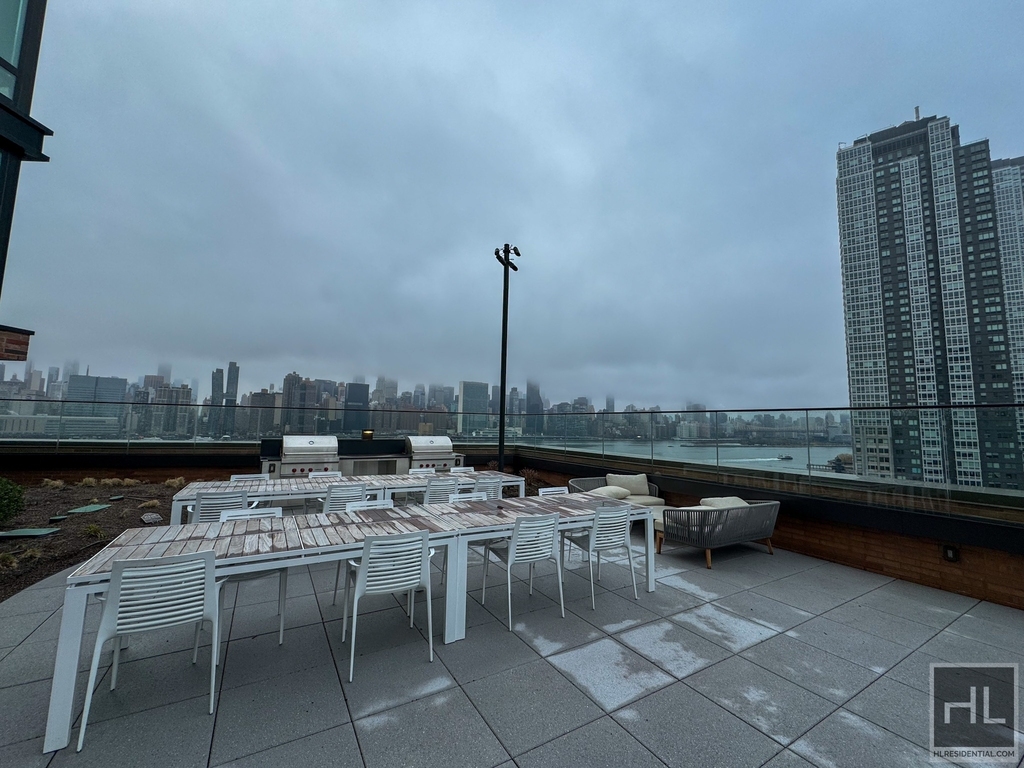 57th Avenue - Photo 23