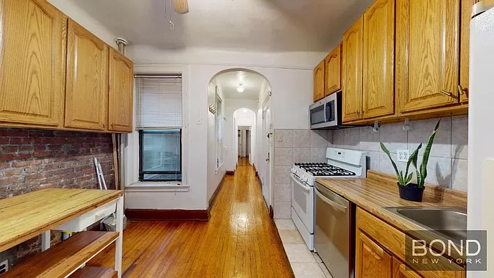 215 West 80th Street - Photo 3