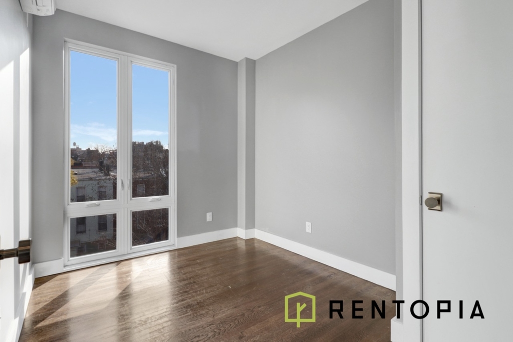 276 Nostrand Avenue - Photo 6