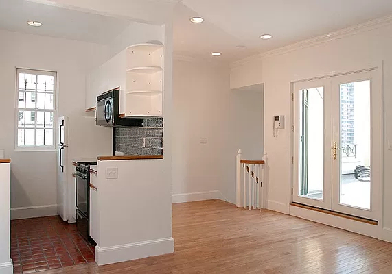 415 East 72nd Street - Photo 1