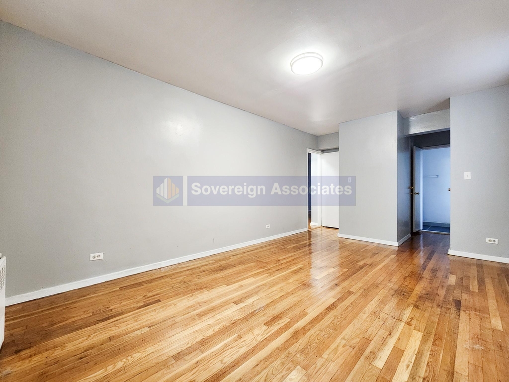 210 West 251st Street - Photo 3