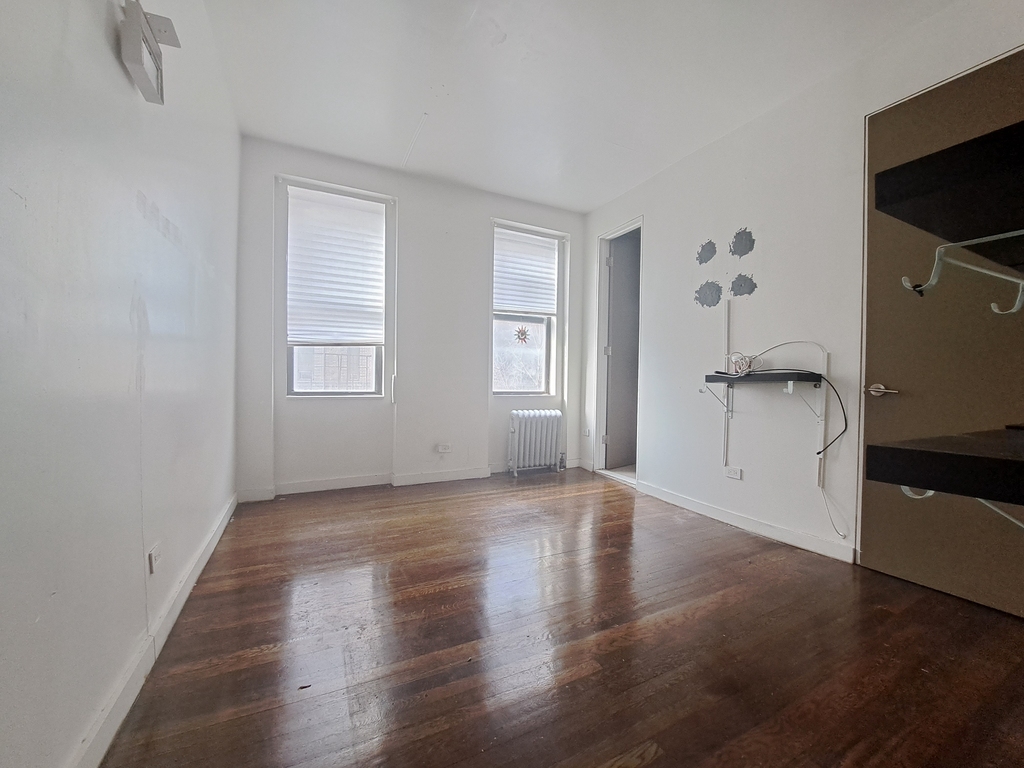 580 St Nicholas Avenue - Photo 2