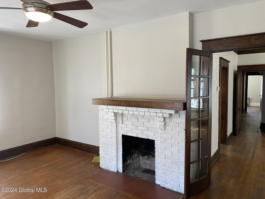 663 Hudson Avenue - Photo 3