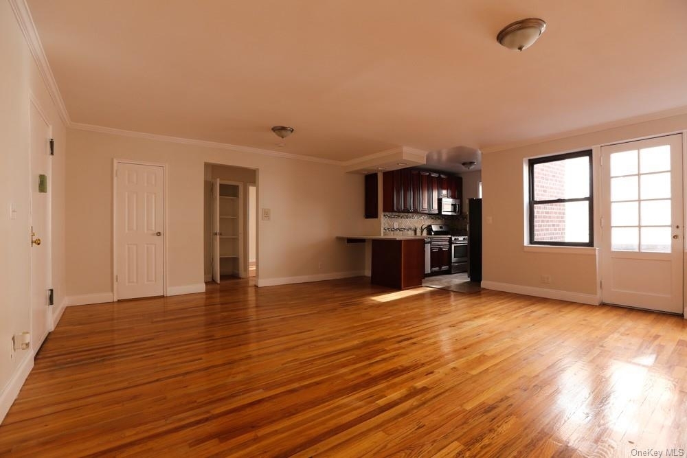 140 E Hartsdale Avenue - Photo 1