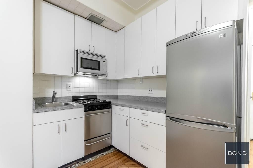 117 West 13th Street - Photo 1