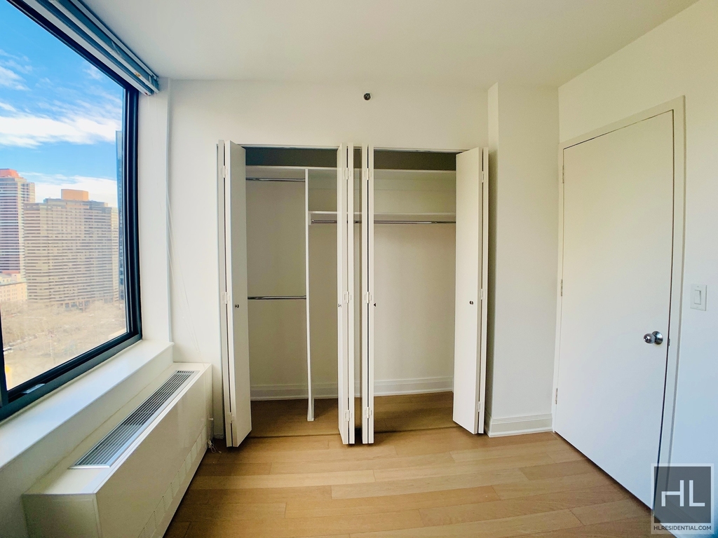 East 34th Street - Photo 2
