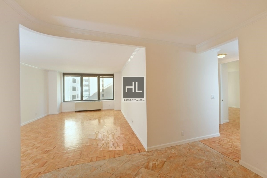 East 57th Street - Photo 1