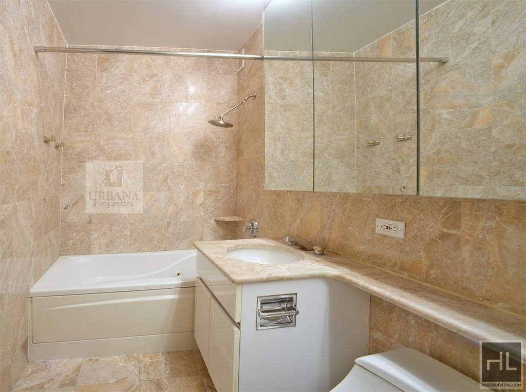 East 57th Street - Photo 3