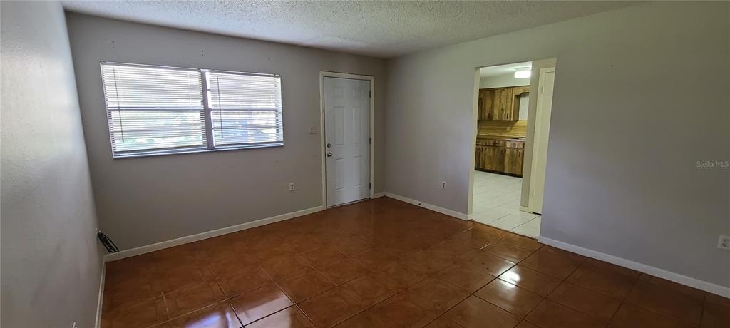 726 W Alamo Drive - Photo 3