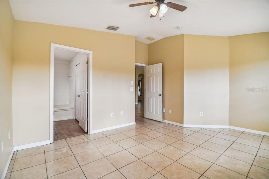 7956 Carriage Pointe Drive - Photo 20