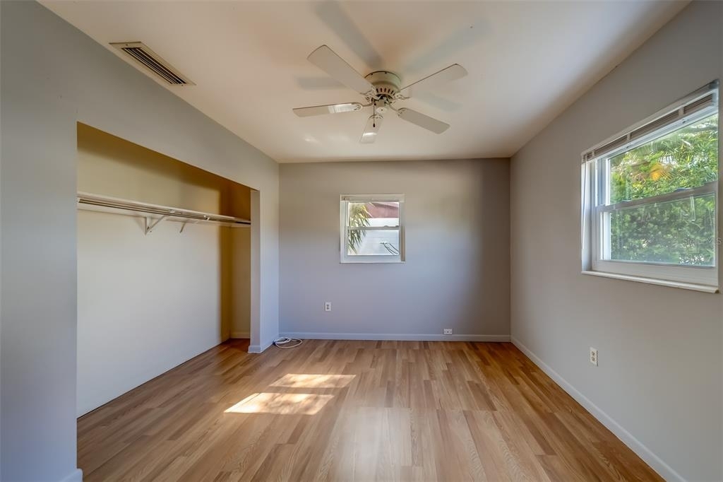 10901 Temple Avenue - Photo 13