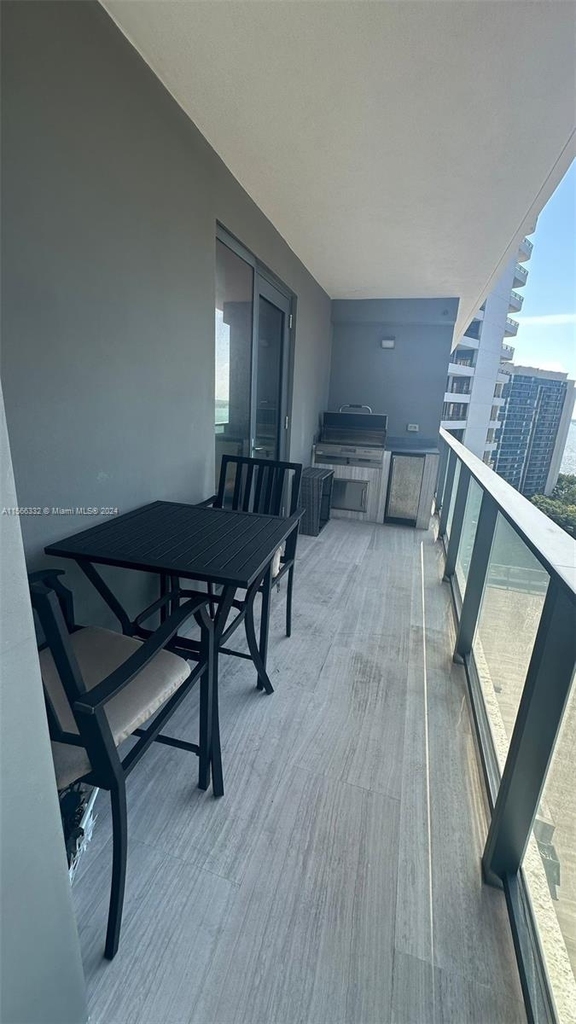 1451 Brickell Ave - Photo 4