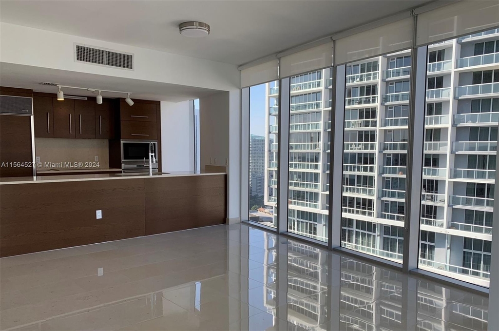 475 Brickell Ave - Photo 4