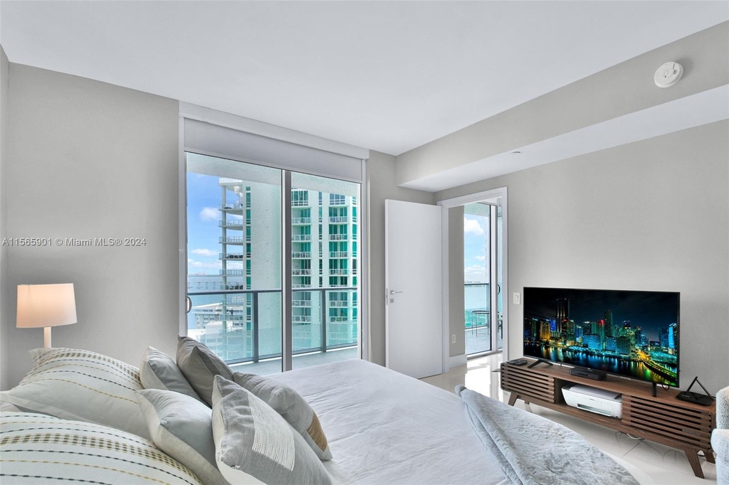 1300 Brickell Bay Dr - Photo 8