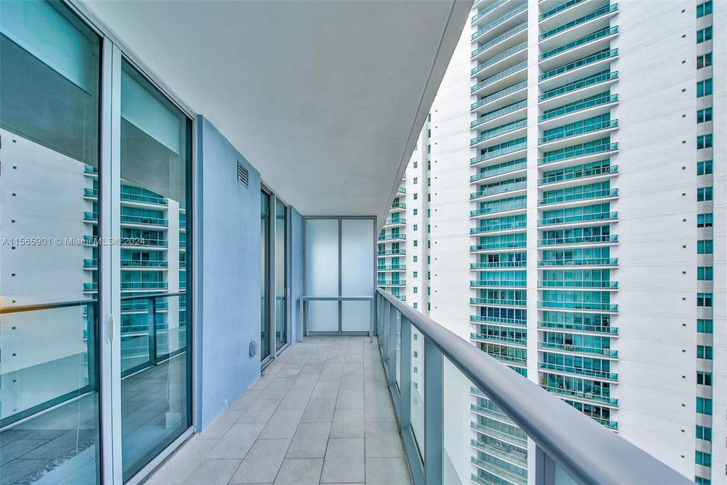 1300 Brickell Bay Dr - Photo 10